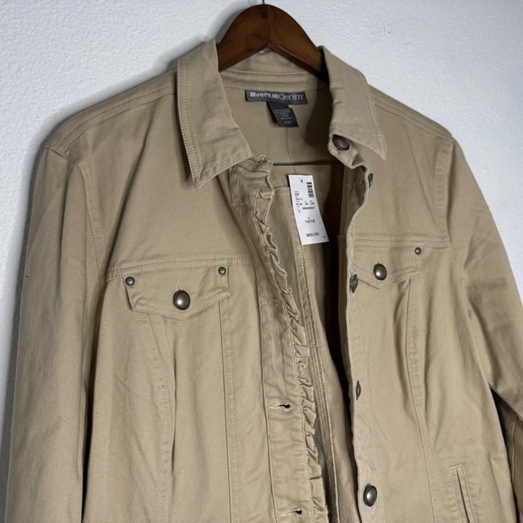 Avenue Tan Ruffle Button Front Trucker Jacket Size 14 16 Grunge Street Style - Picture 3 of 14